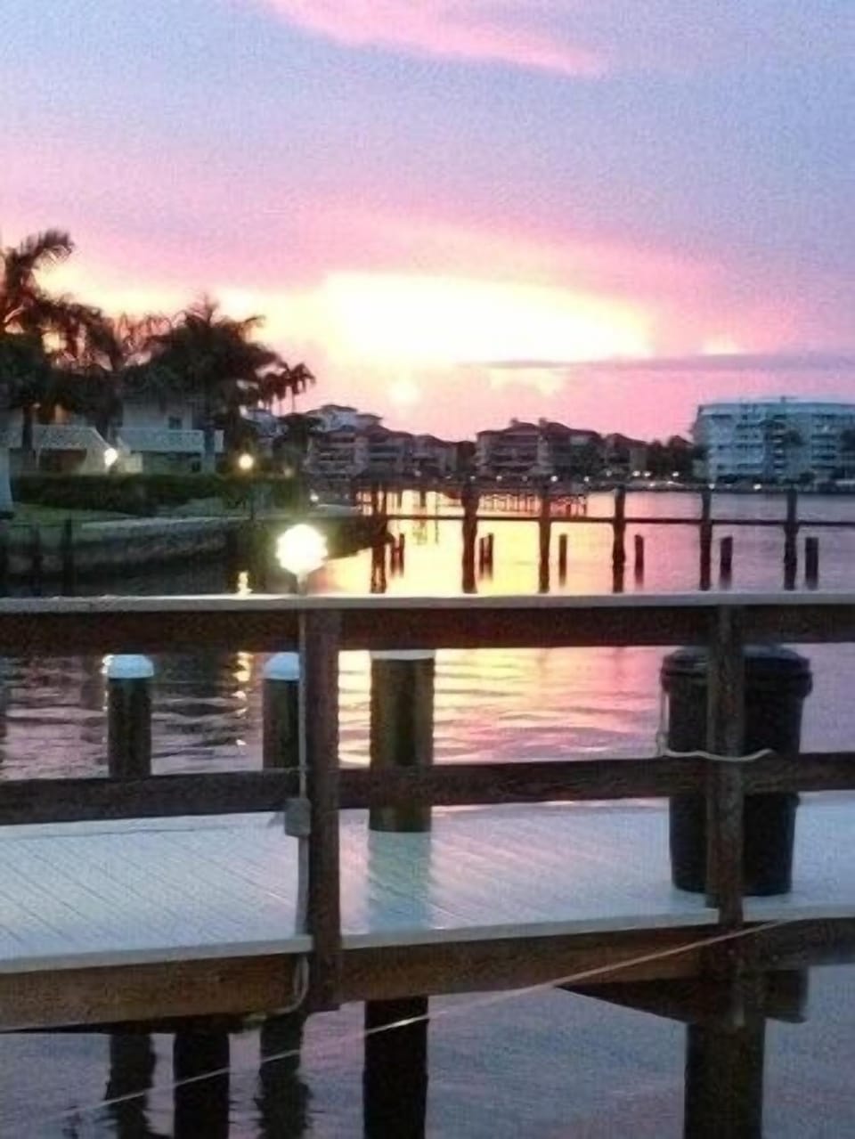 RESTAURANT INTRACOASTAL VIEW