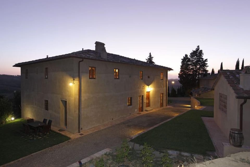 Overview of the Colonica villa