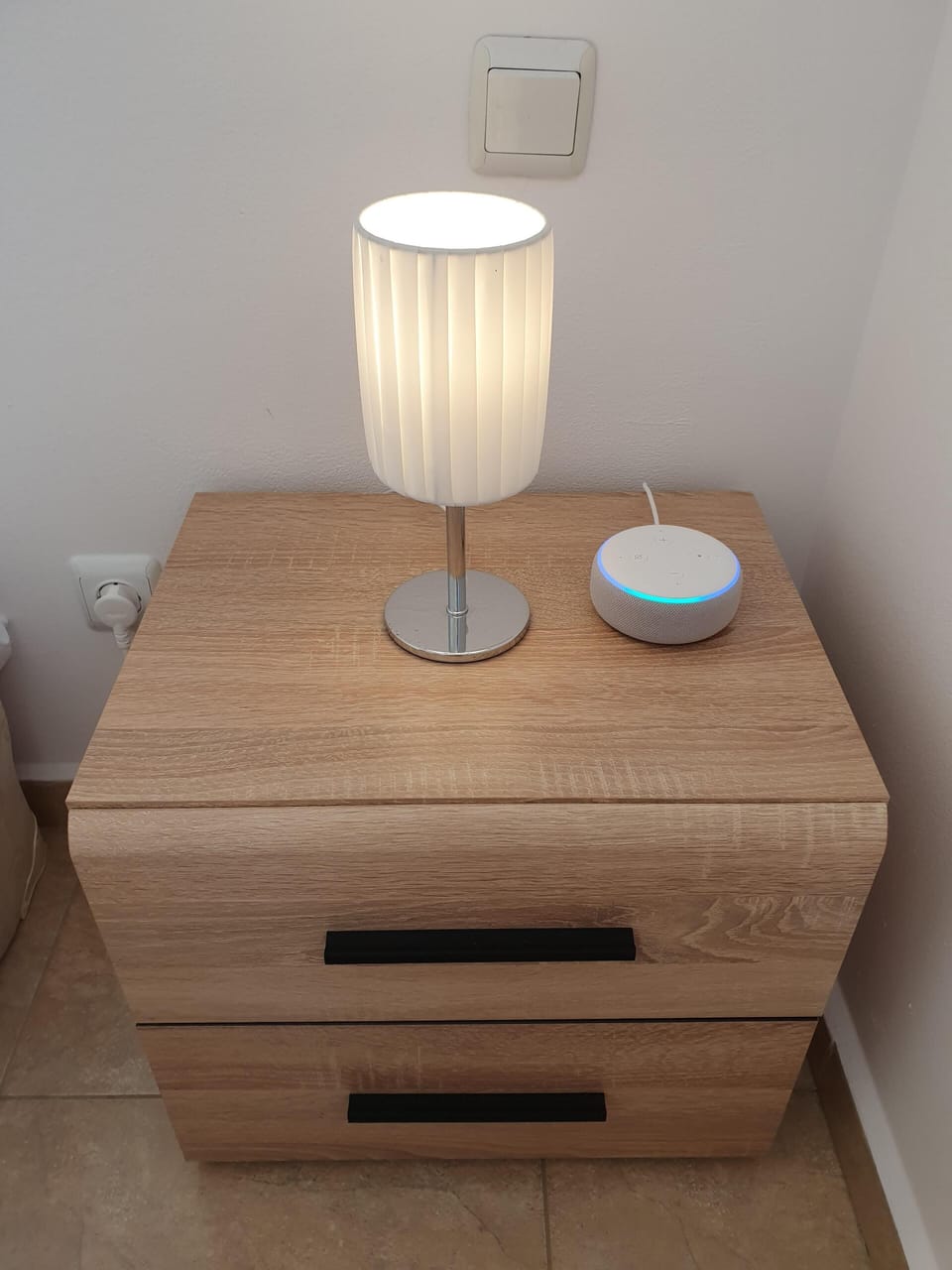 Downstairs bedroom, can be a twin or a double bed.  Amazon Alexa, Air Con.