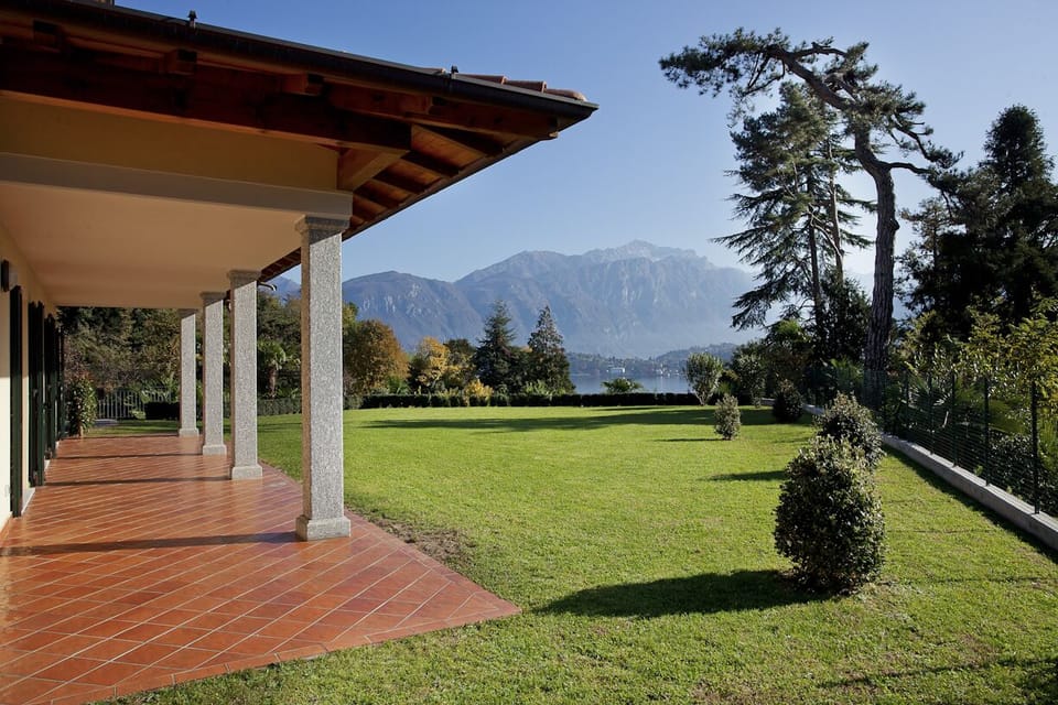 Ample space in the private garden here at "Tremezzo Residence" apartment no.6