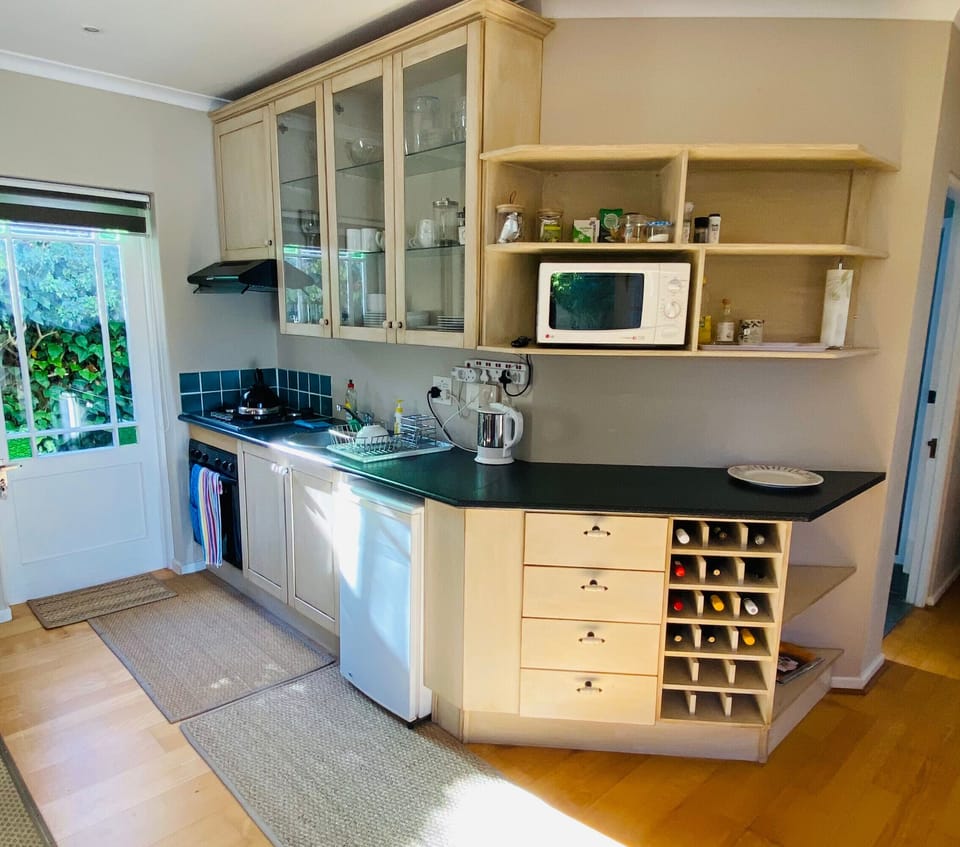 Kitchen fully equipped - revamped