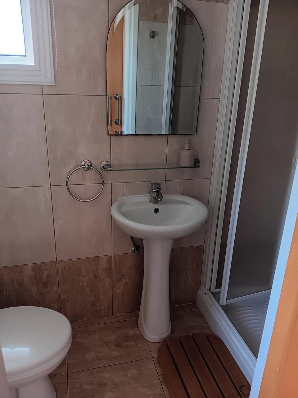 Master bedroom ensuite