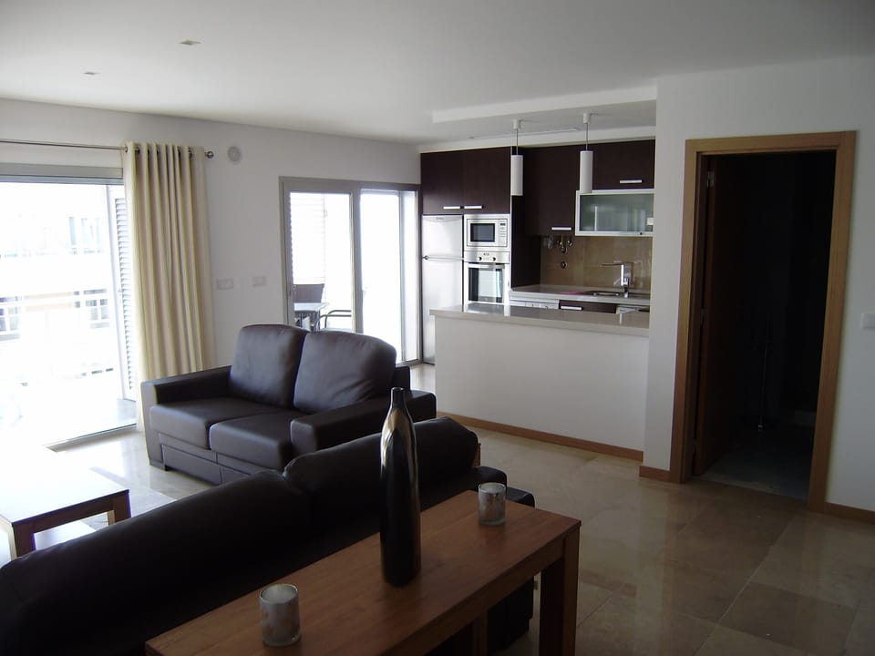 Lounge / kitchen