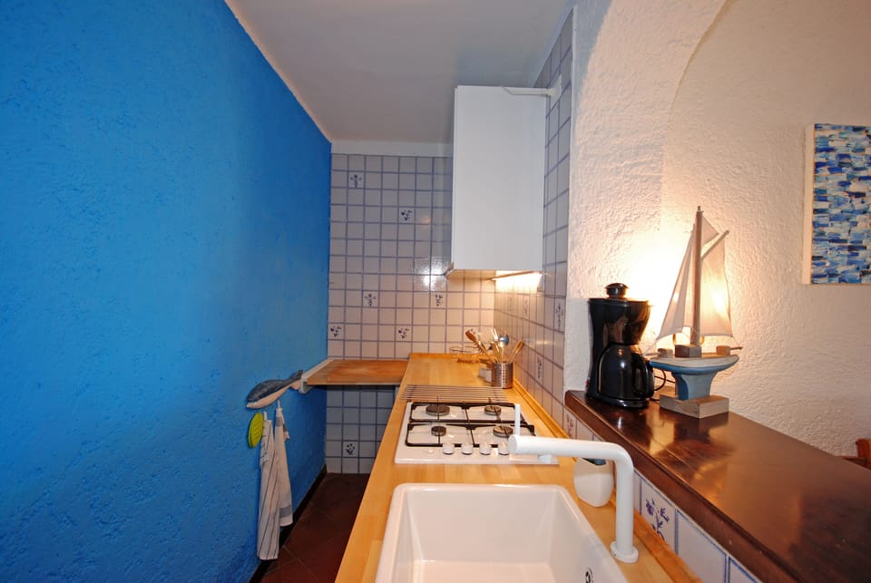 Fully equipped kitchen, completely renovated in 2017