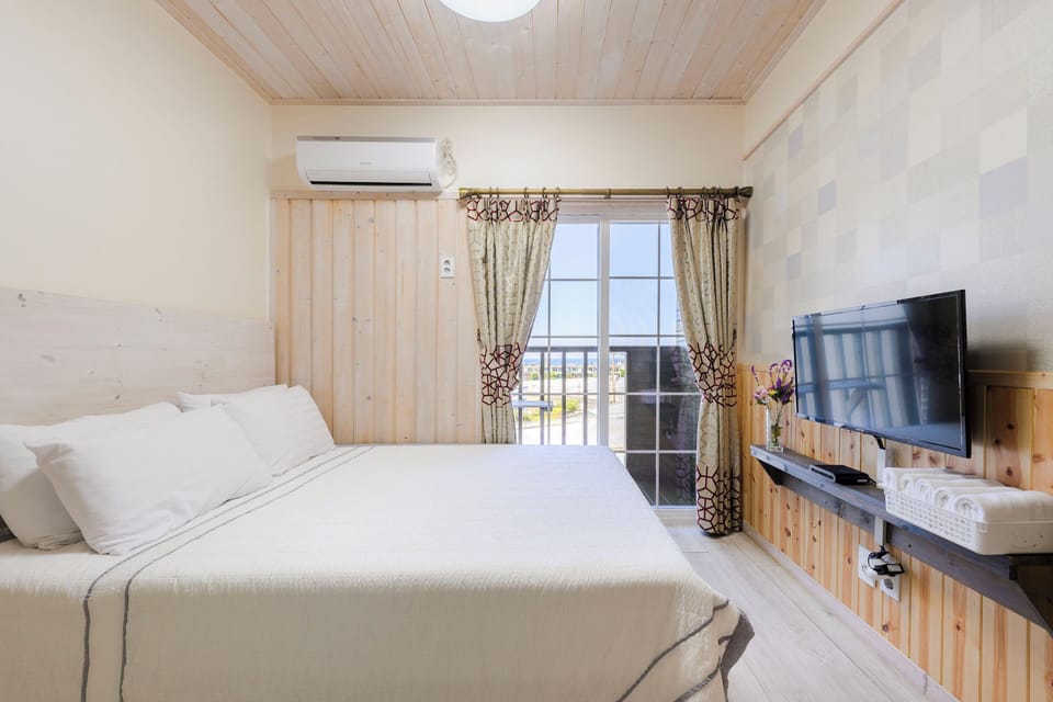 Double Room (Max 2 occupancy) | Free WiFi