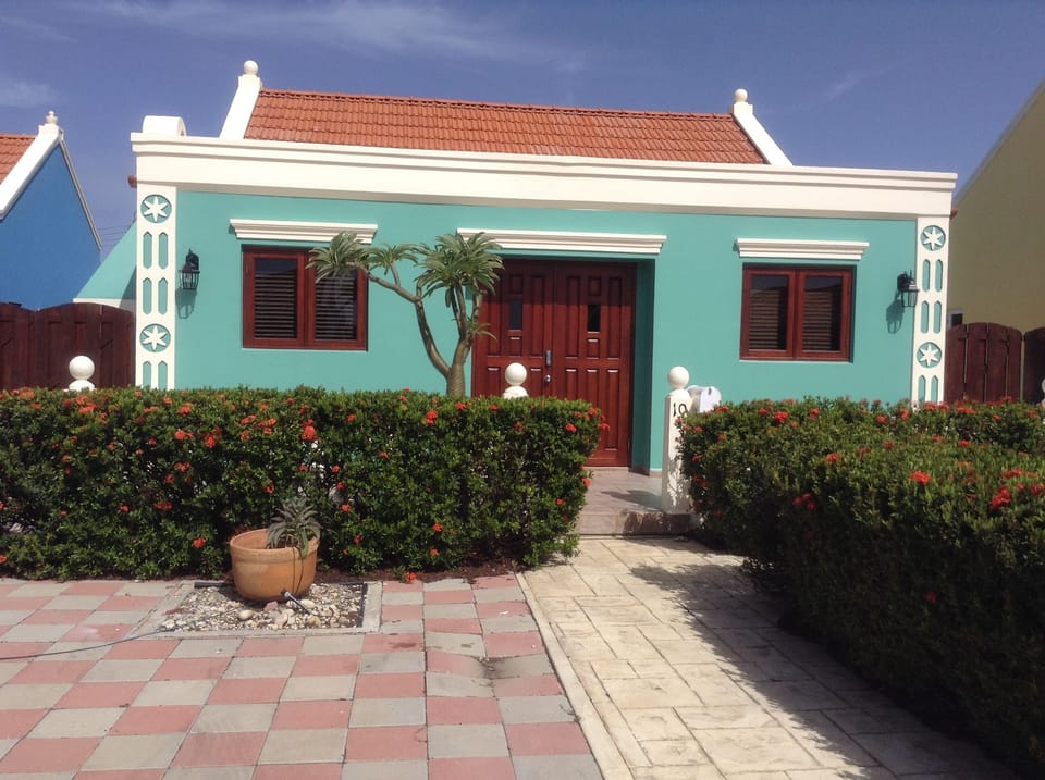 The front view of the Canuku House
