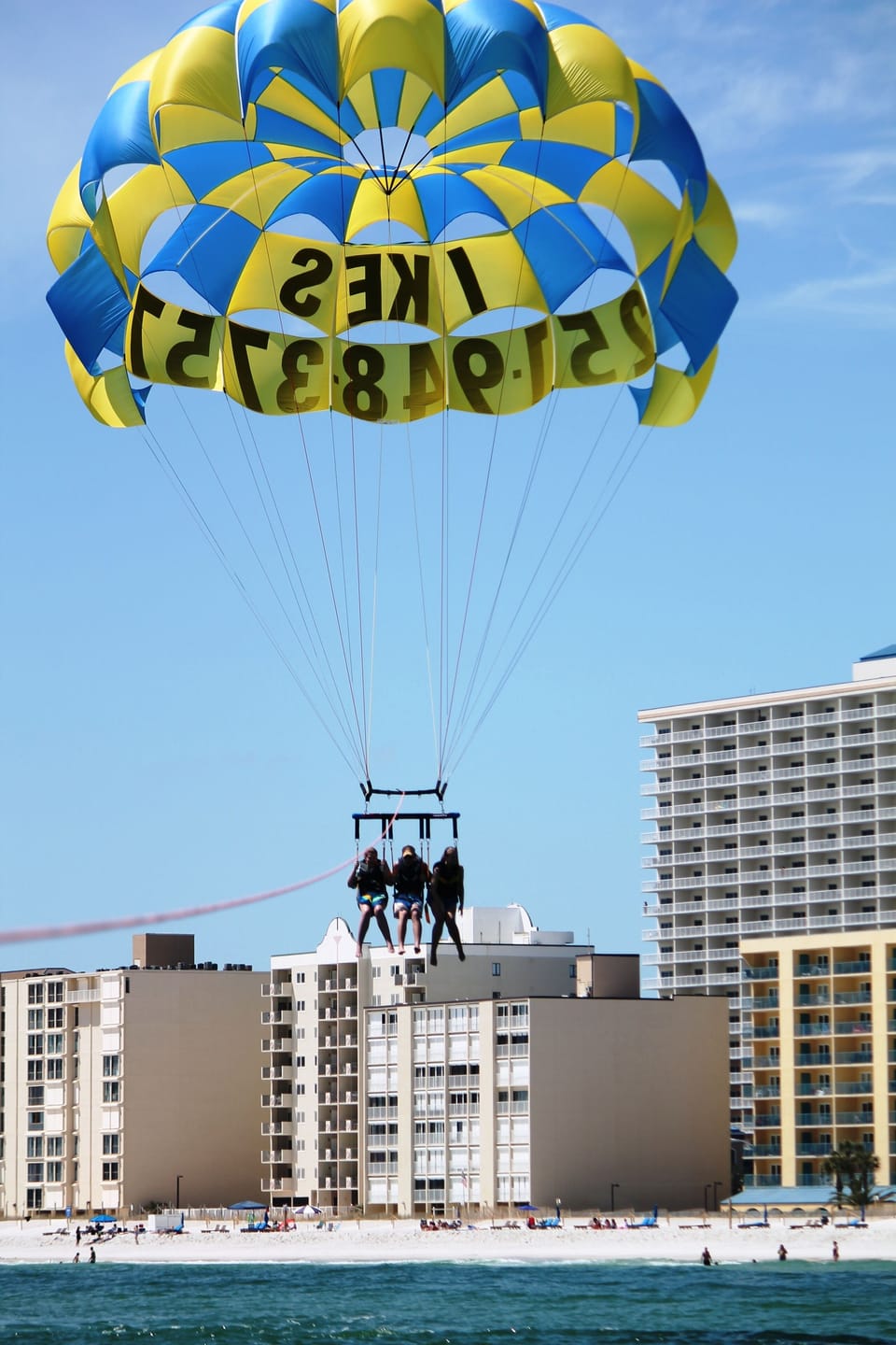 Ike's Parasail 