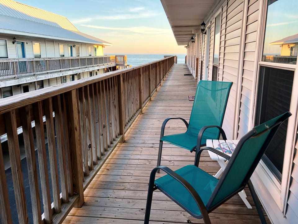 Sunrise Coffee or Sunset Cocktail...Enjoy the #404 View