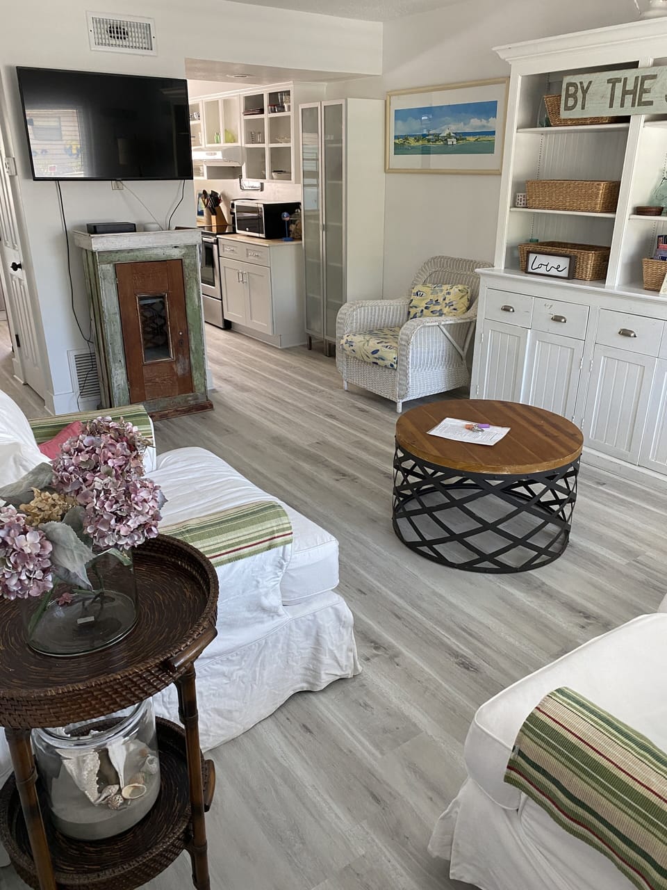 Unit B living room