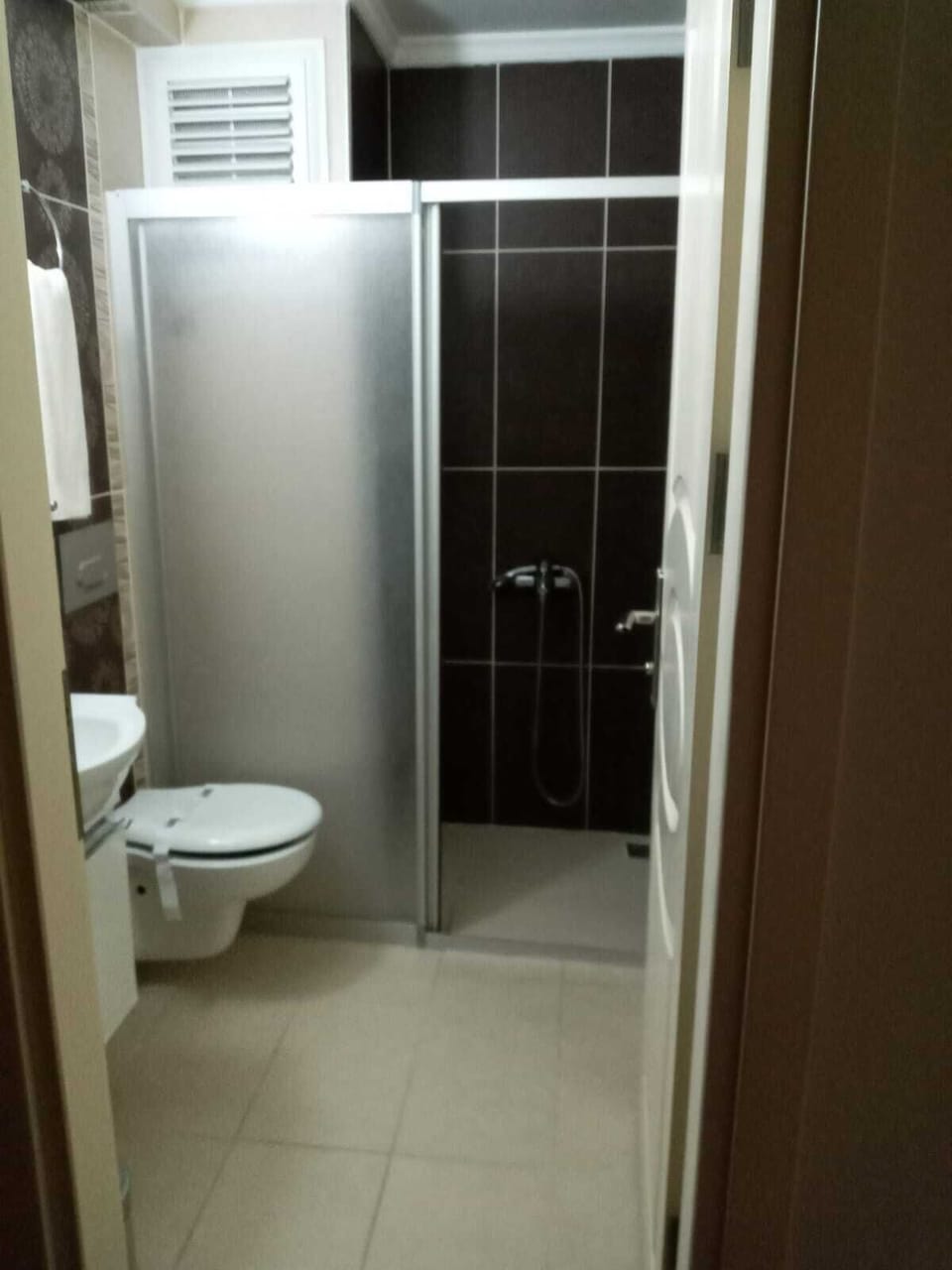 Bathroom shower