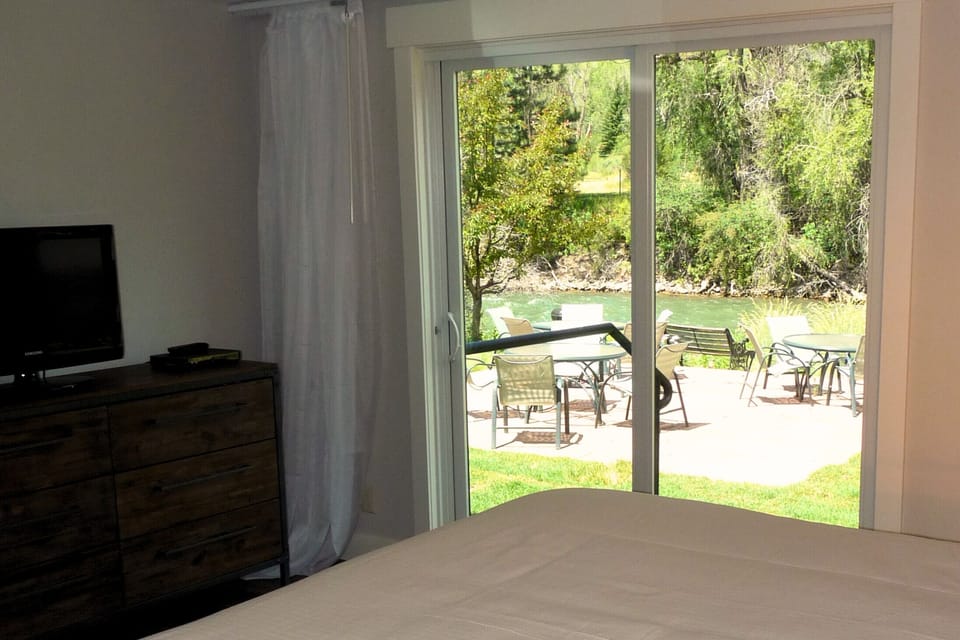 Crystal River Villas 2, view of river from room