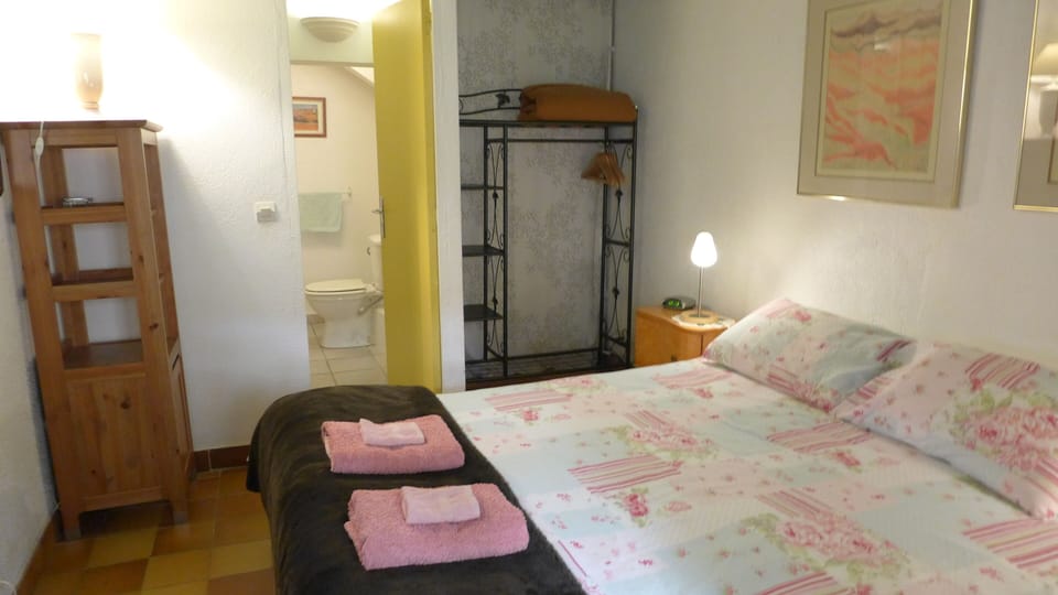 Bedroom 4 and ensuite