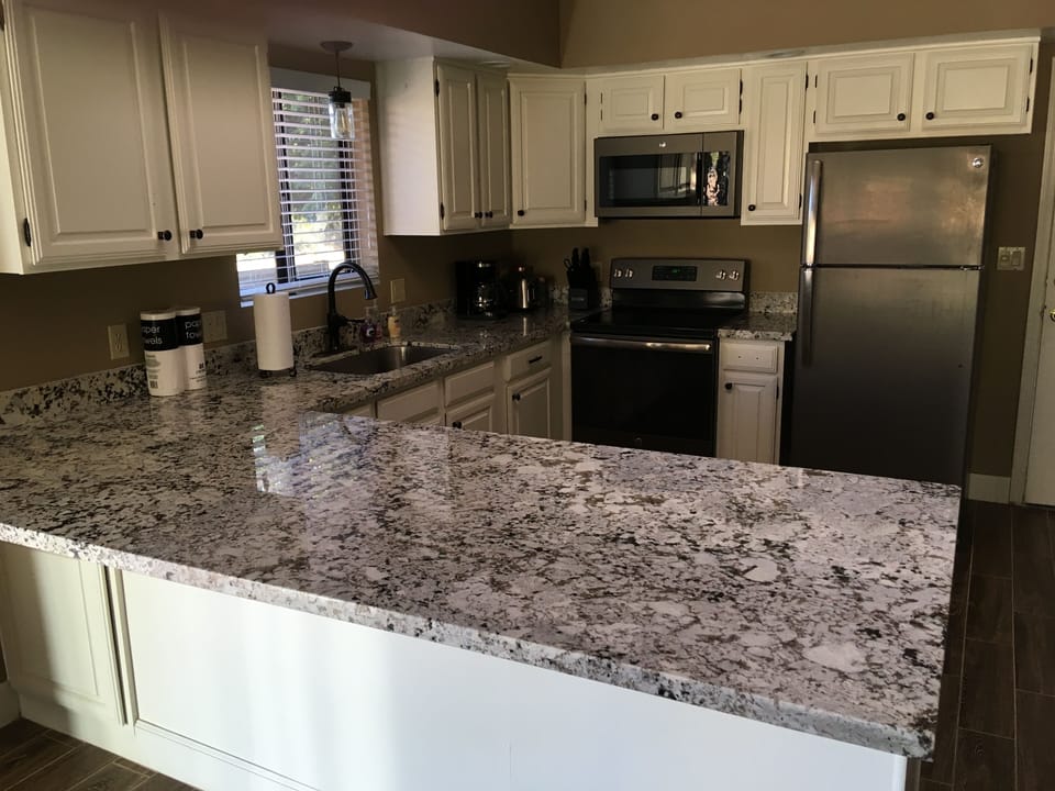 Kitchen with all new appliances and granite countertops!