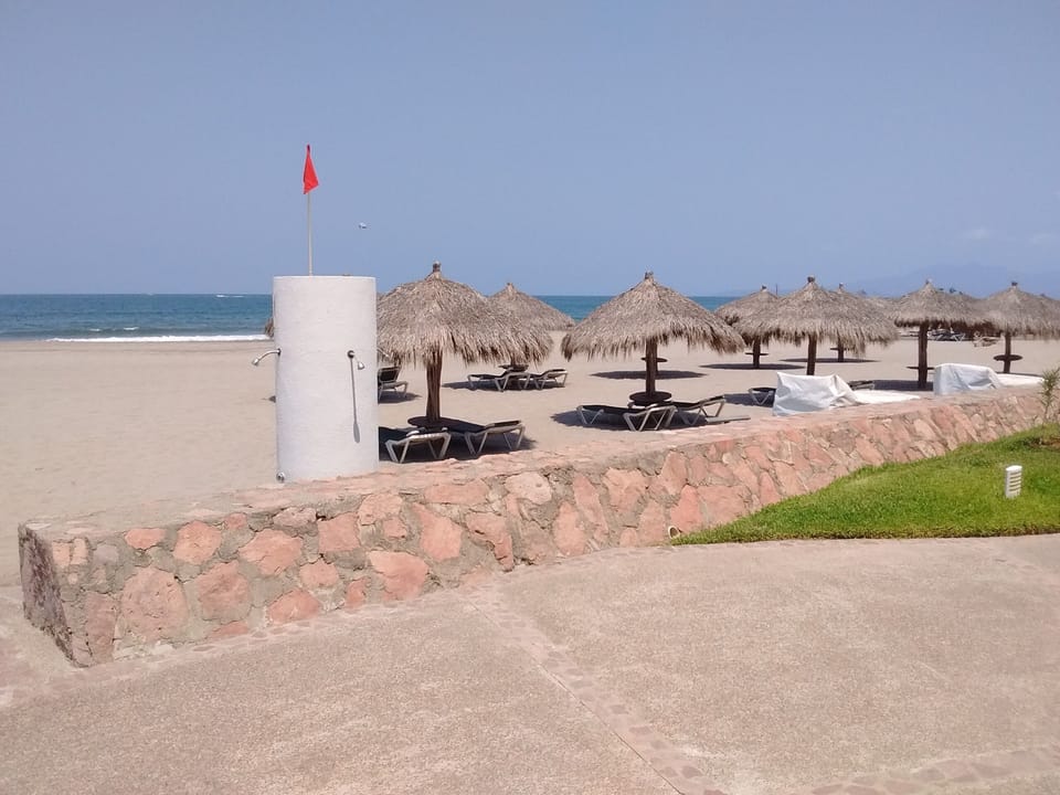 huge beach front condo