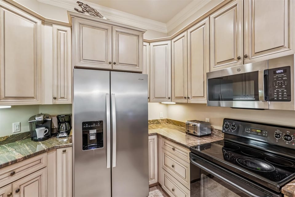 Kitchen at 218 Cordillo Parkway