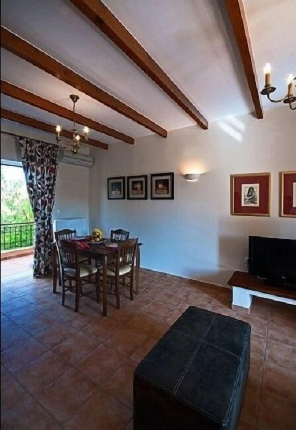 Duplex | In-room dining