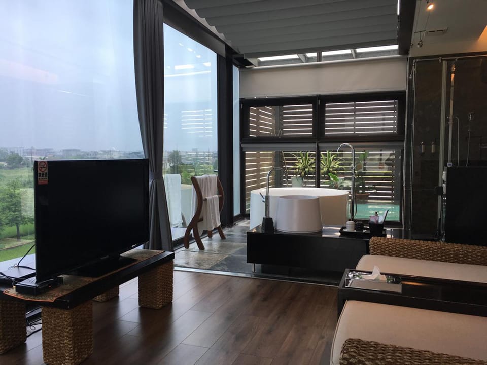 Gallery Double Room, 1 Double Bed, Non Smoking | Desk, soundproofing, free WiFi, bed sheets