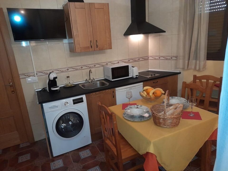 Standard Studio (Triple) | Private kitchen | Espresso maker, shared fridge, shared microwave