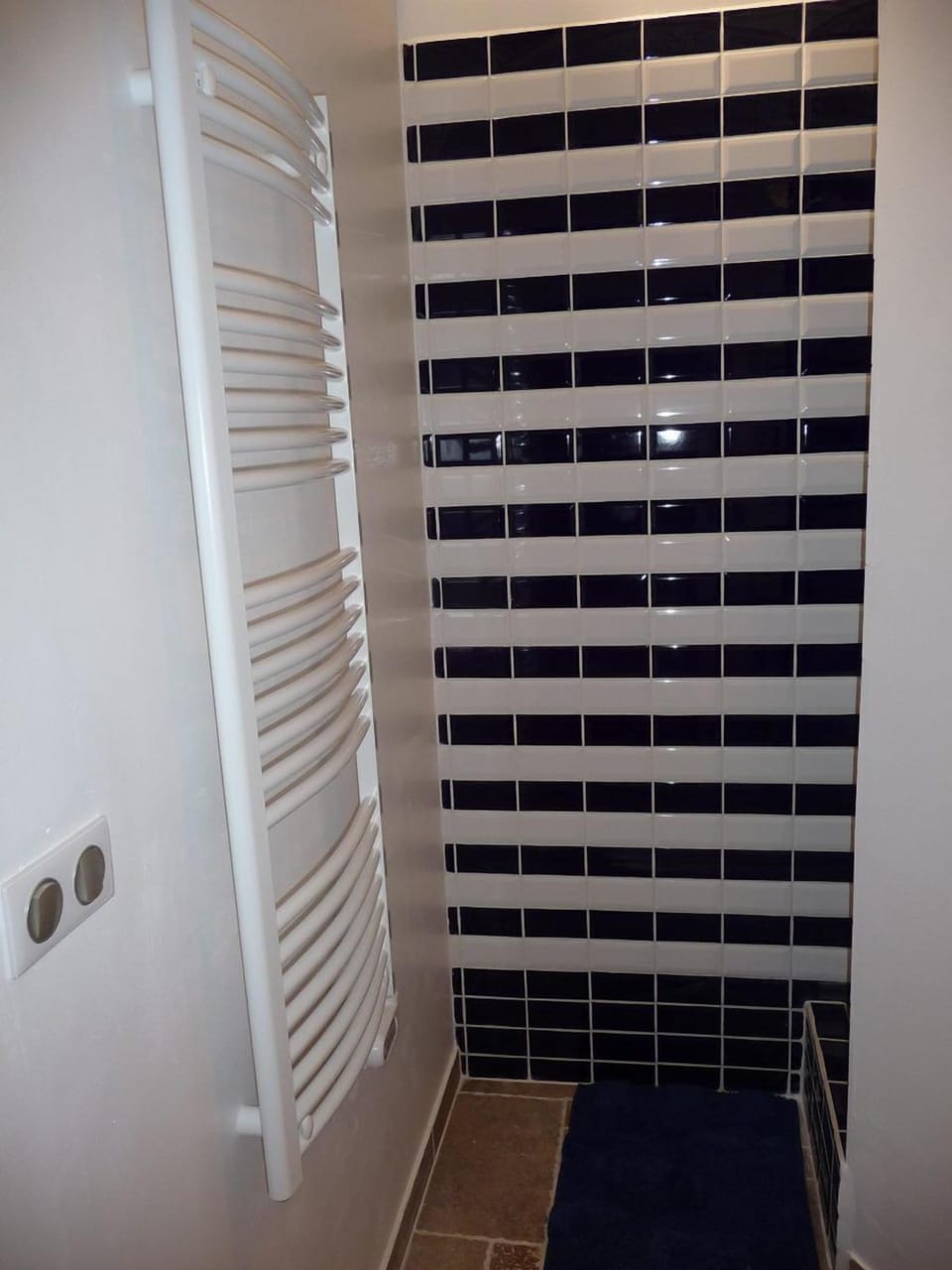 Double Room, Pool View (Orientale) | Bathroom amenities | Shower, hair dryer, towels
