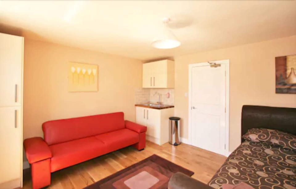 Family Room, 1 Double Bed with Sofa bed | Individually furnished, desk, free WiFi, bed sheets