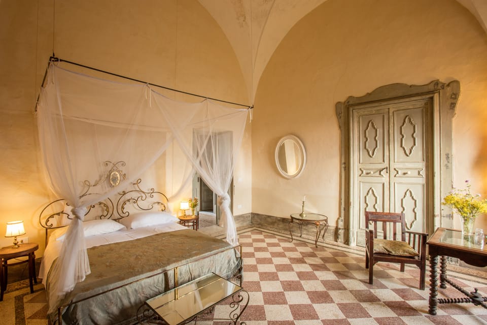 Romantic Double Room, 1 Queen Bed, City View | Individually decorated, individually furnished, laptop workspace