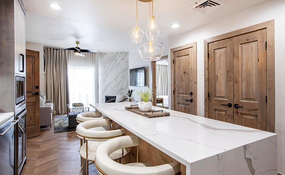 Luxury Condo | Private kitchen | Microwave, coffee/tea maker, toaster, paper towels