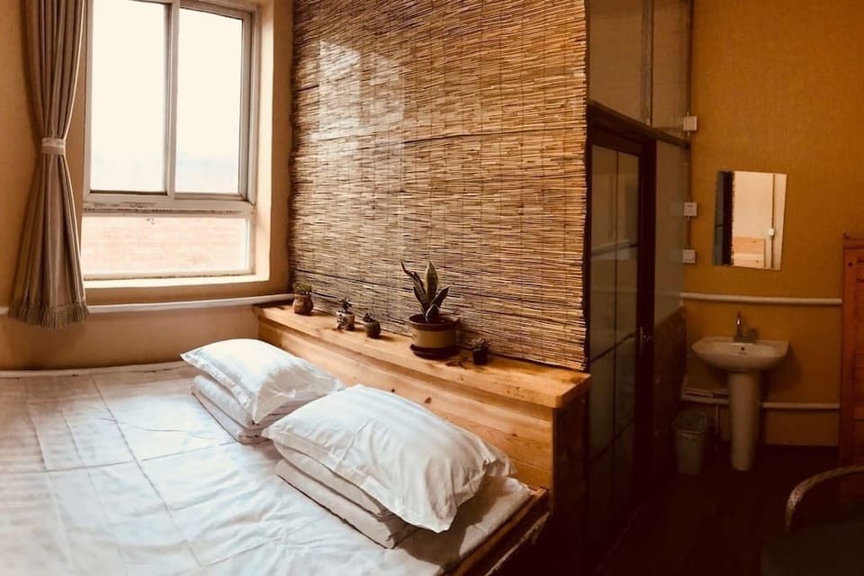 Design Double Room | Individually decorated, blackout drapes, free WiFi
