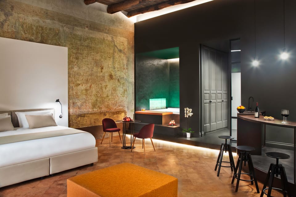 Luxury Suite, Jetted Tub (Cleopatra) | Frette Italian sheets, premium bedding, down comforters