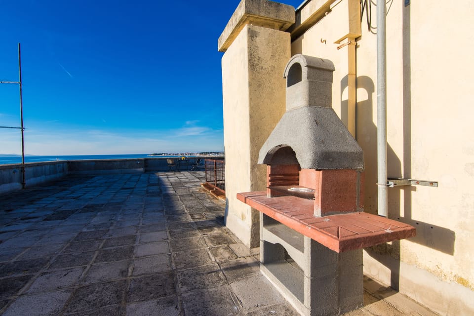 BBQ/picnic area