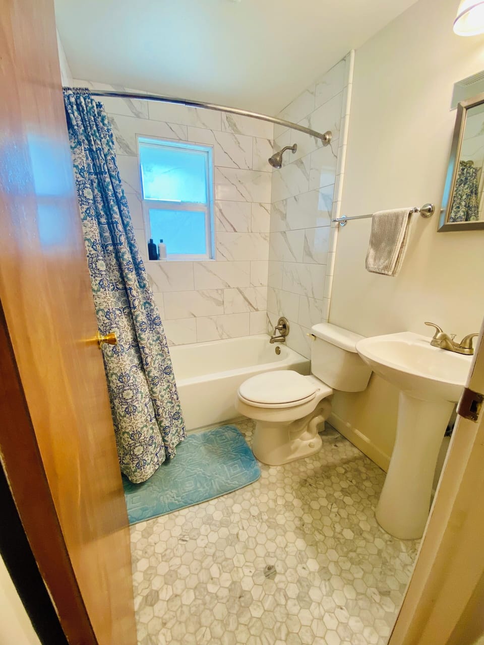 Main floor bathroom