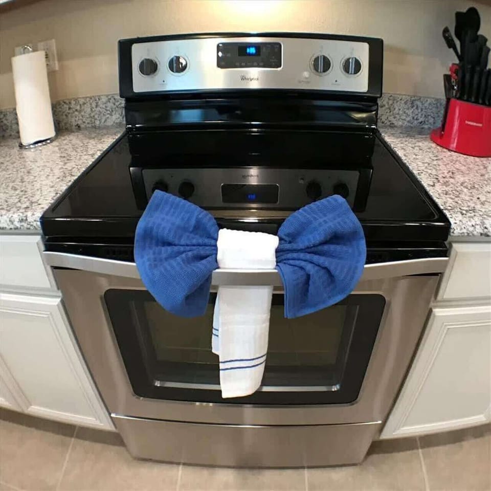 Decoration and Fully Equipped Kitchenwares