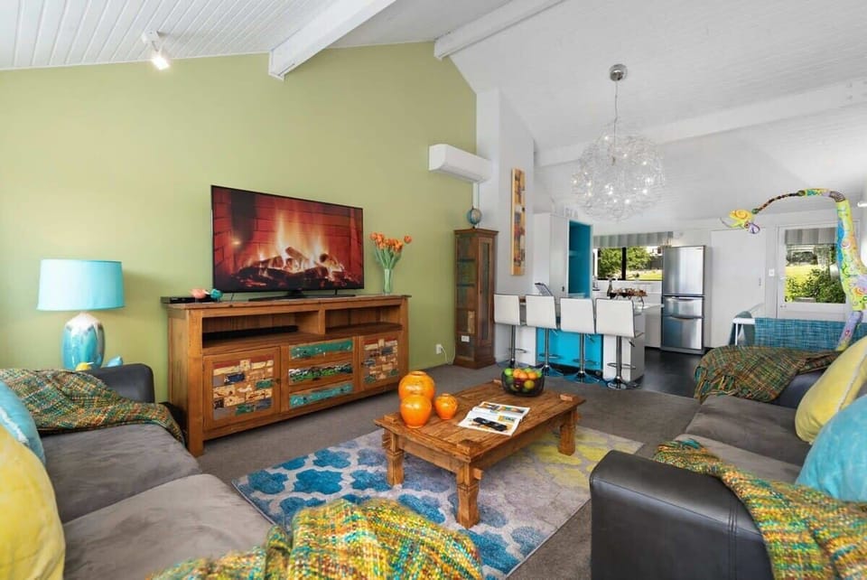 Spacious lounge with high ceilings