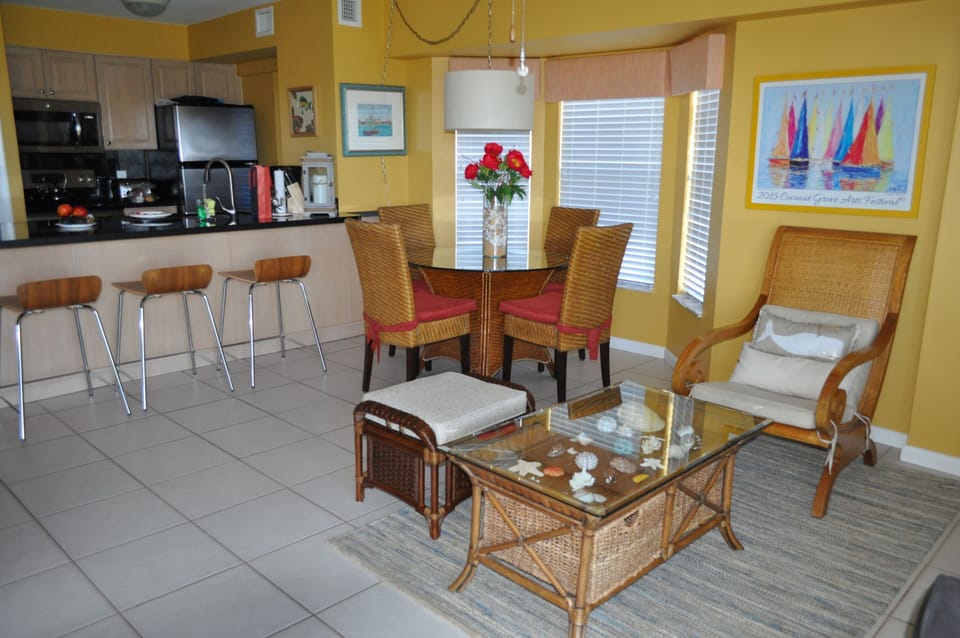 Kitchen, Dining and Living Area