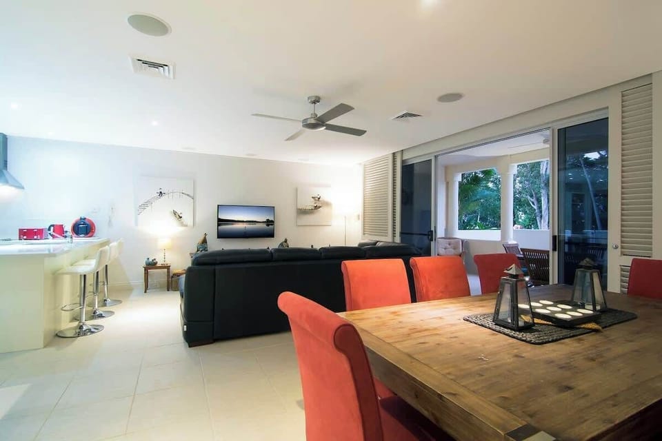 Lounge and Dining