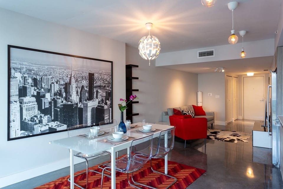 Large dining room with ample seating for 6