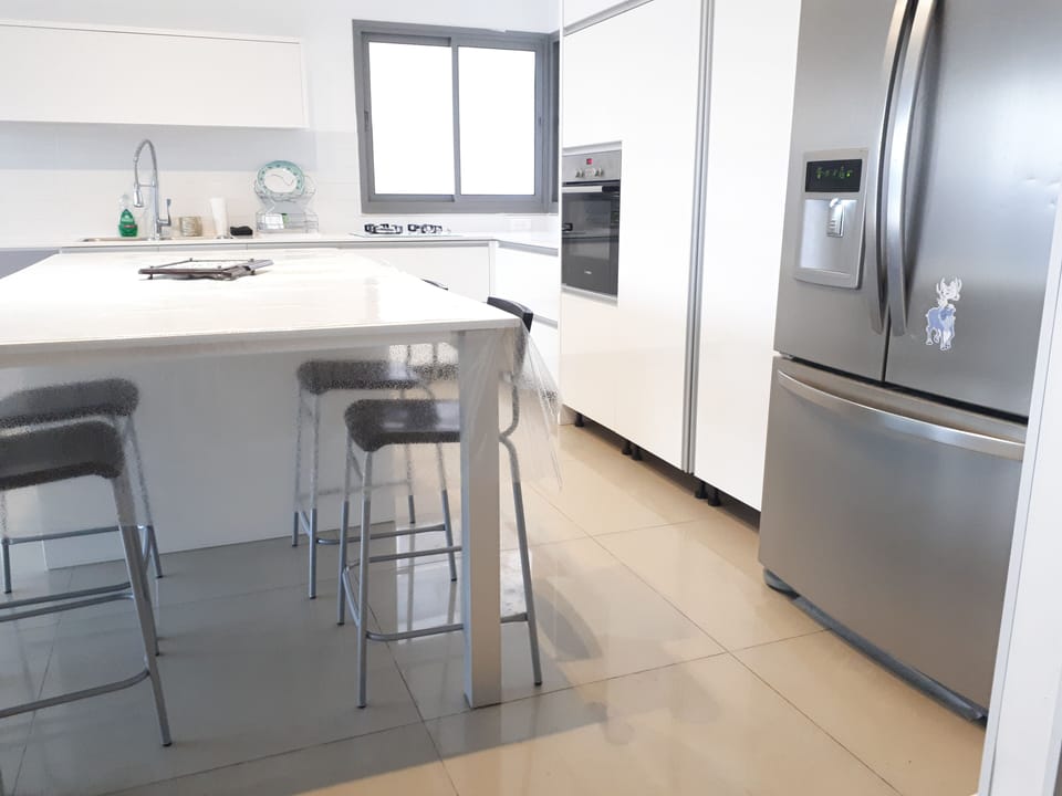 Dinning Table