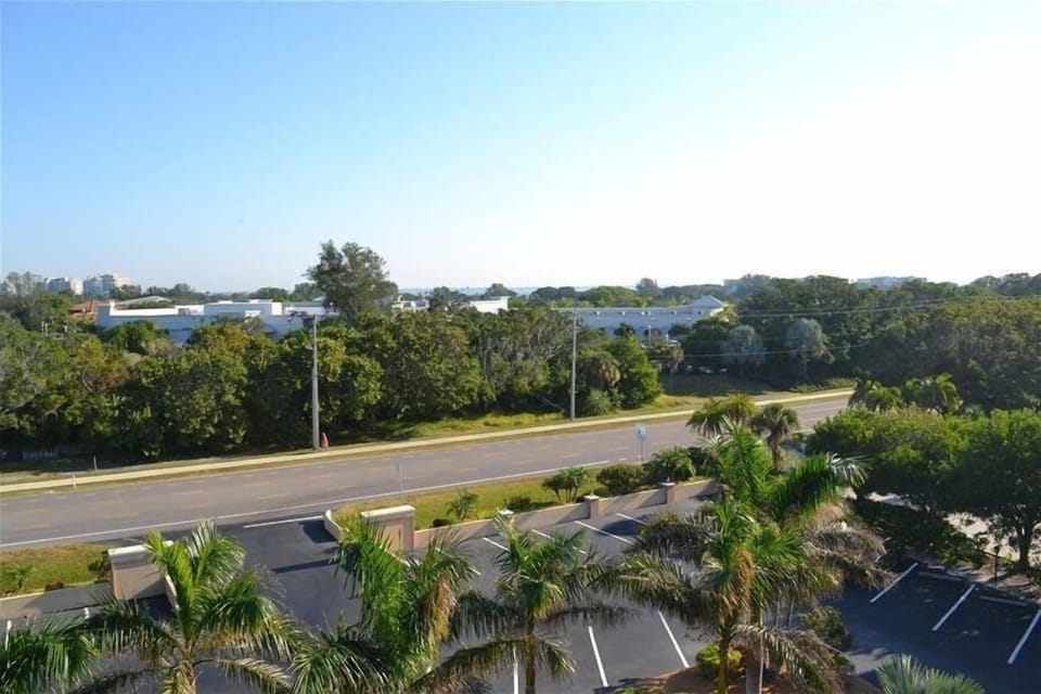 Balcony view2
