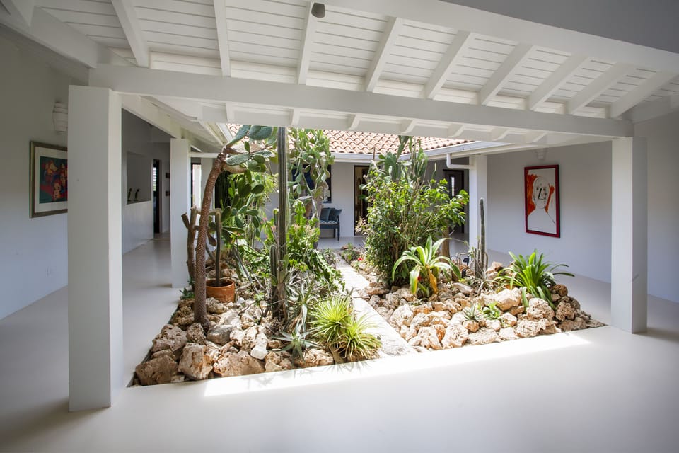 Courtyard garden surrounded by the 6 bedrooms.