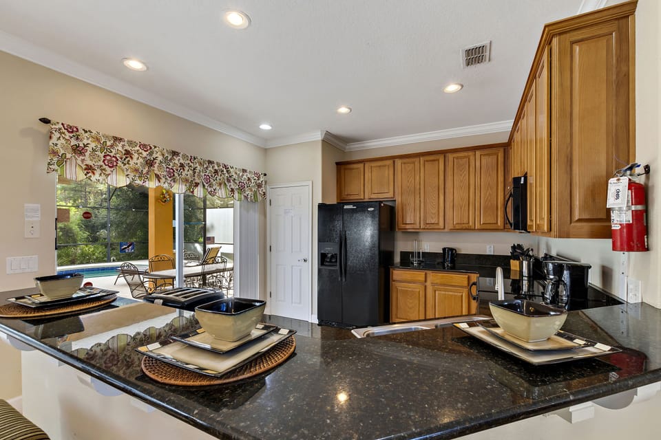 FULLY STOCKED KITCHEN