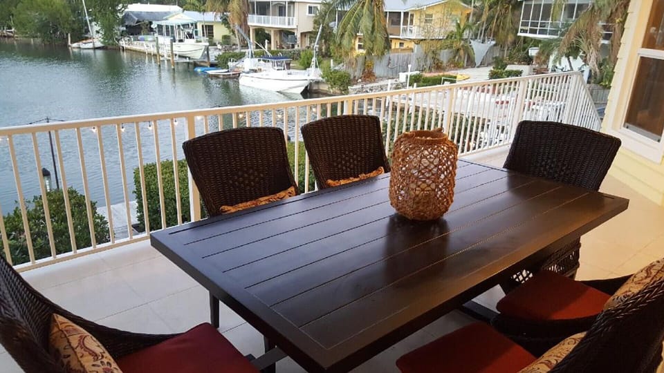 Enjoy having breakfast, lunch, or dinner on the balcony.  