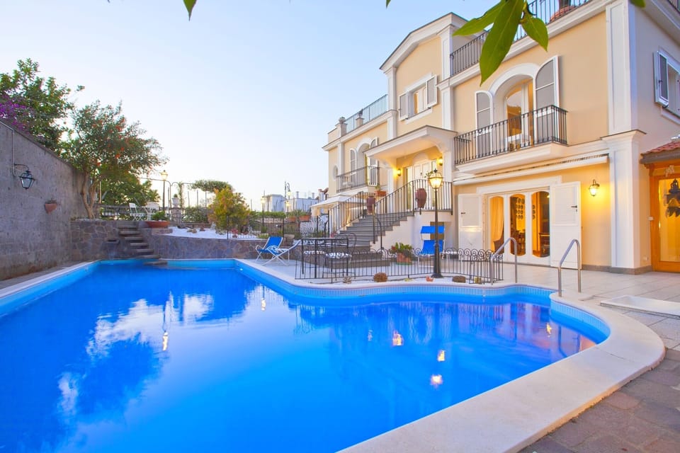 Centrally located villa with private pool and air-con, wi-fi for up to 14 people