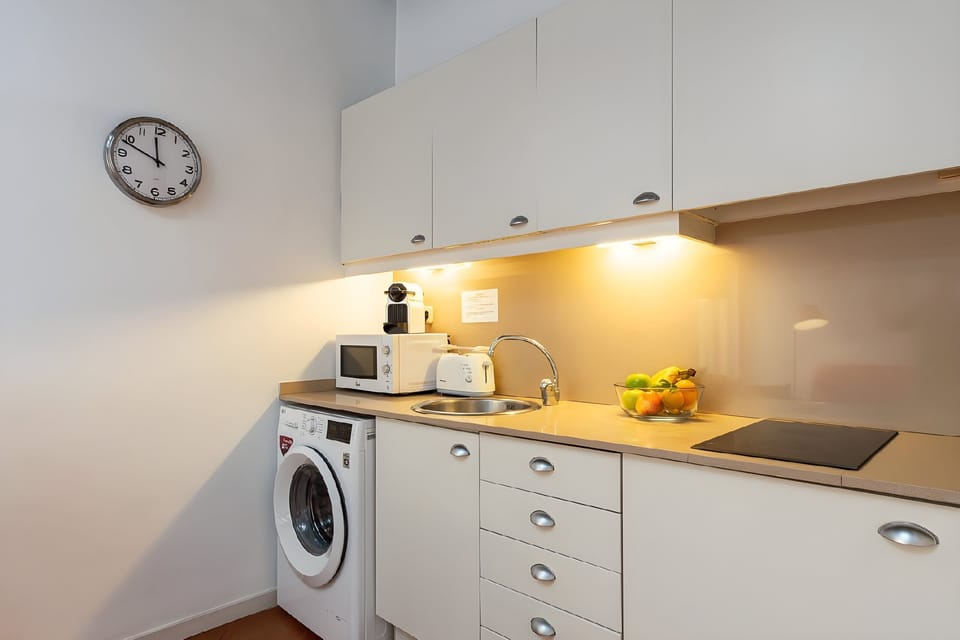 Feel at home away from home in this cozy apartment.