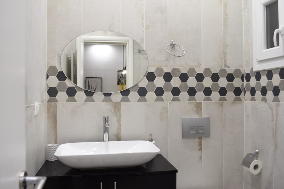 Alpinia Deluxe Apt Must Apartment in Thessaloniki