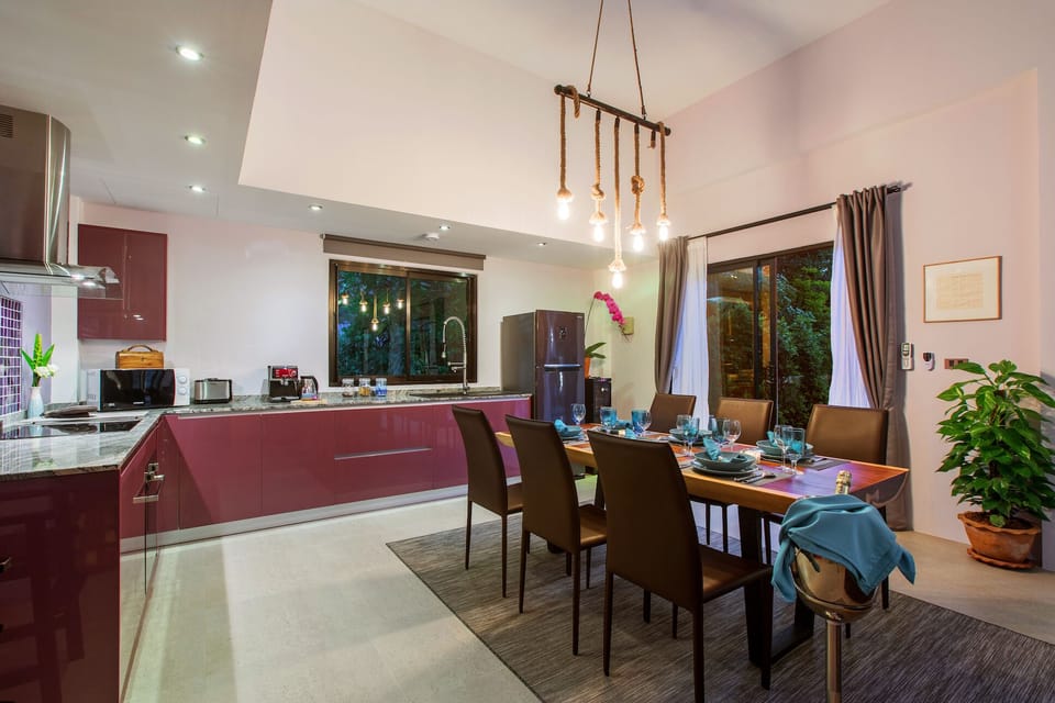 Baan Suaan Bua Kitchen and dinning