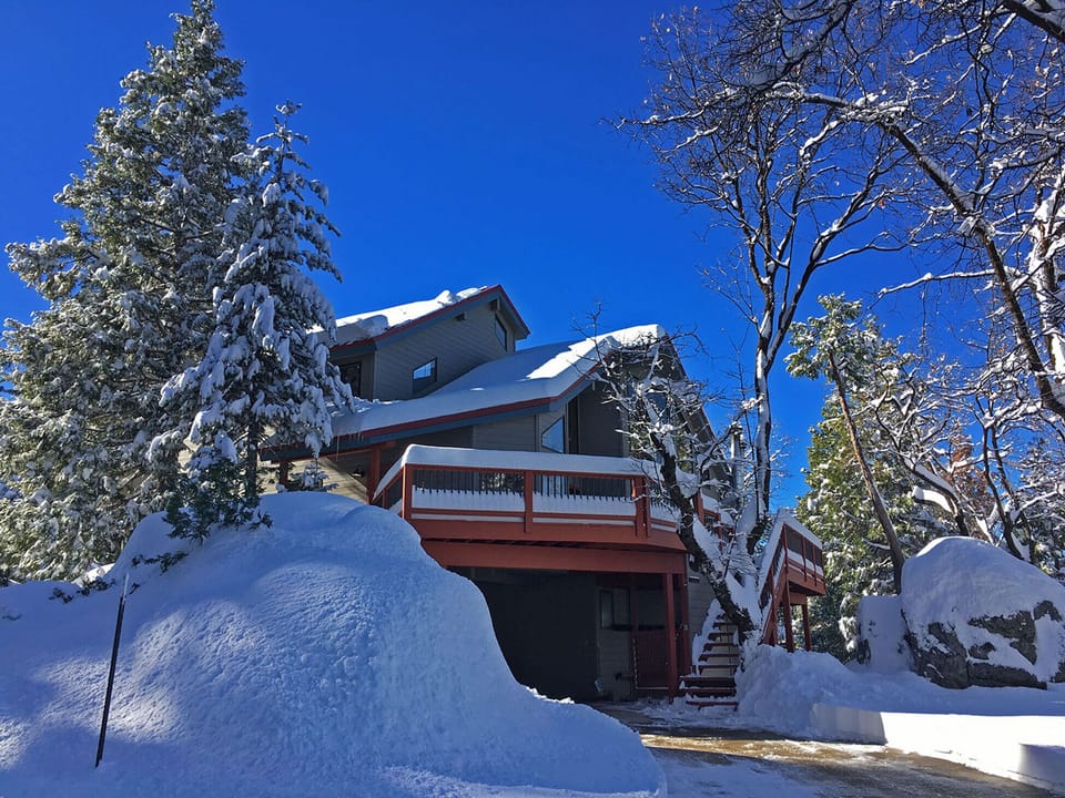 The Peregrine Lodge