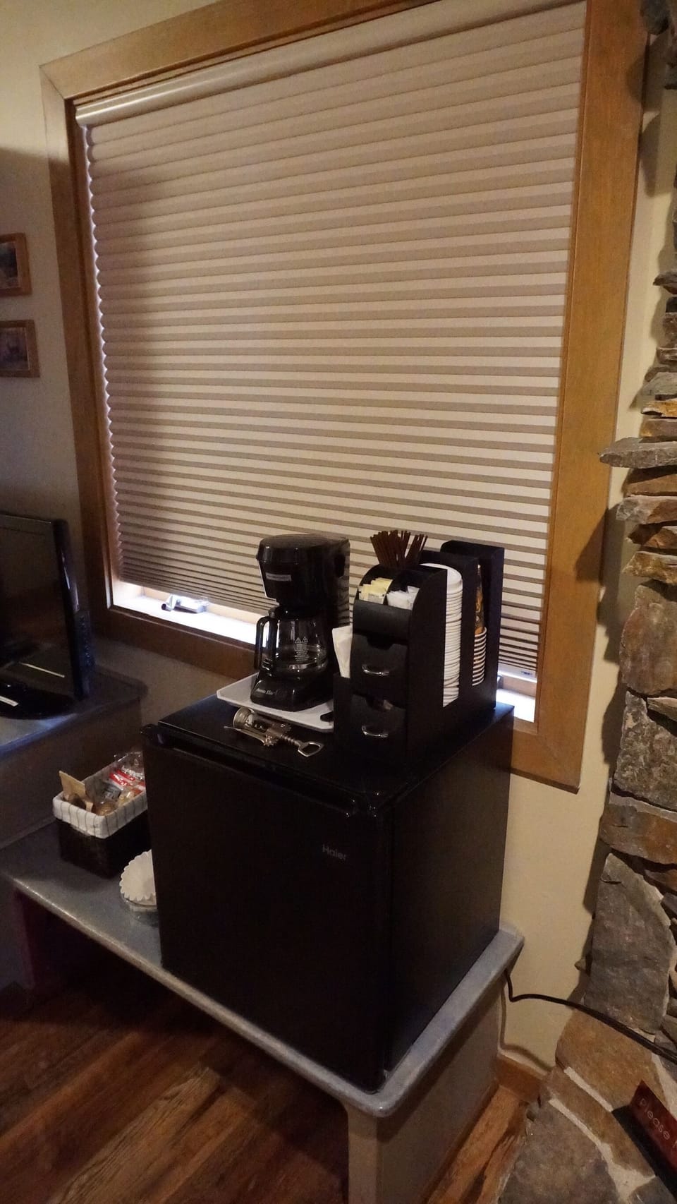 The room comes with a small fridge, coffee pot, sugar/creamers, light snacks.