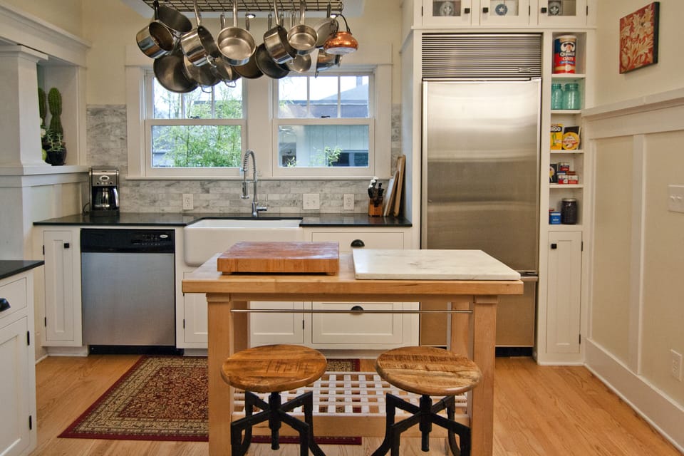 Beautiful gourmet kitchen! High-end Wolf range, dishwasher, Subzero frig!
