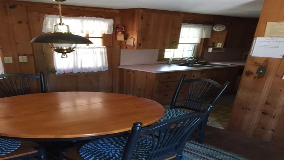 Kitchen / Dining