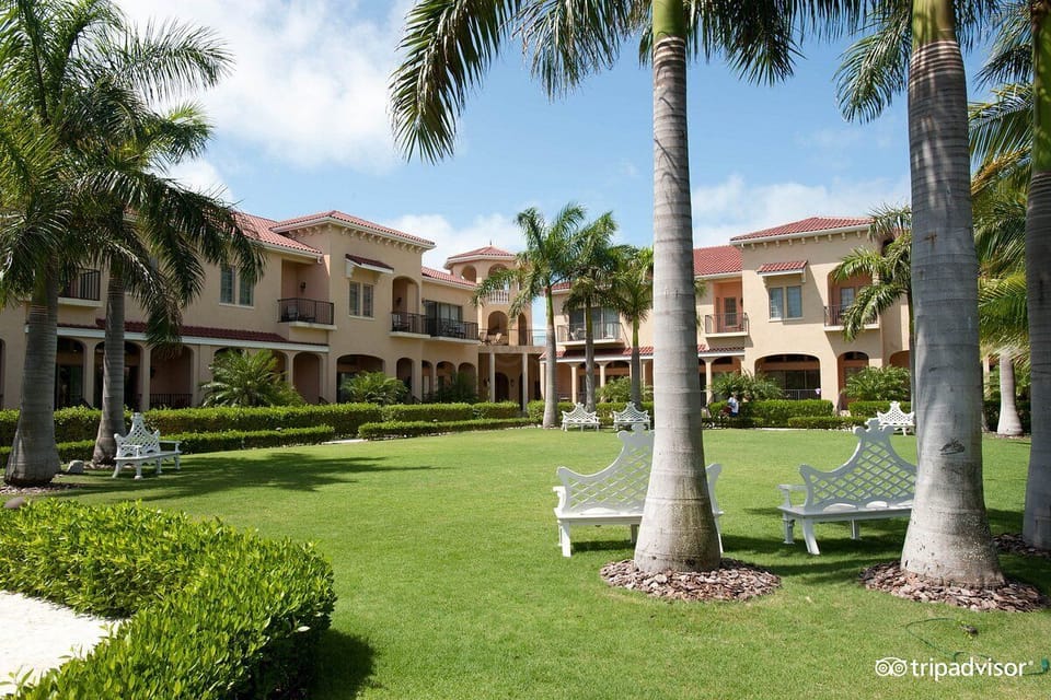 Residences and Croquet Lawn 