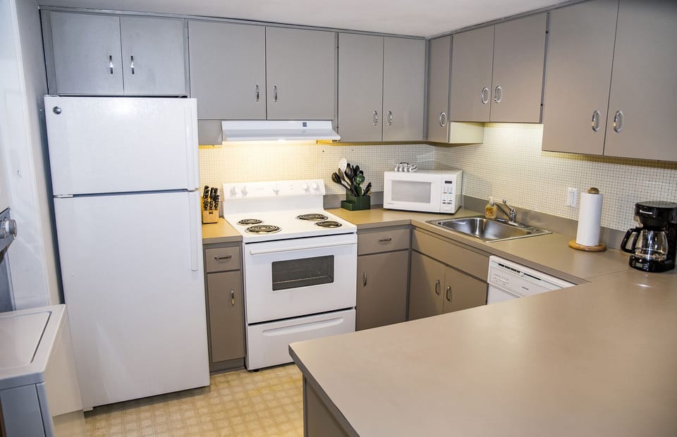Fully equipped kitchen